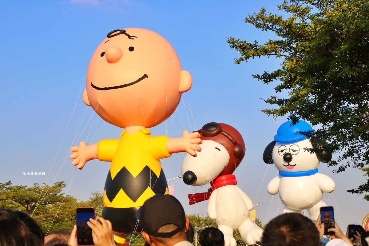 2025 OPEN!夢時代大氣球遊行‧OPEN大氣球遊行來了！高雄夢時代熱鬧登場，超過20組卡通偶像 OPEN! RUN氣球路跑!!