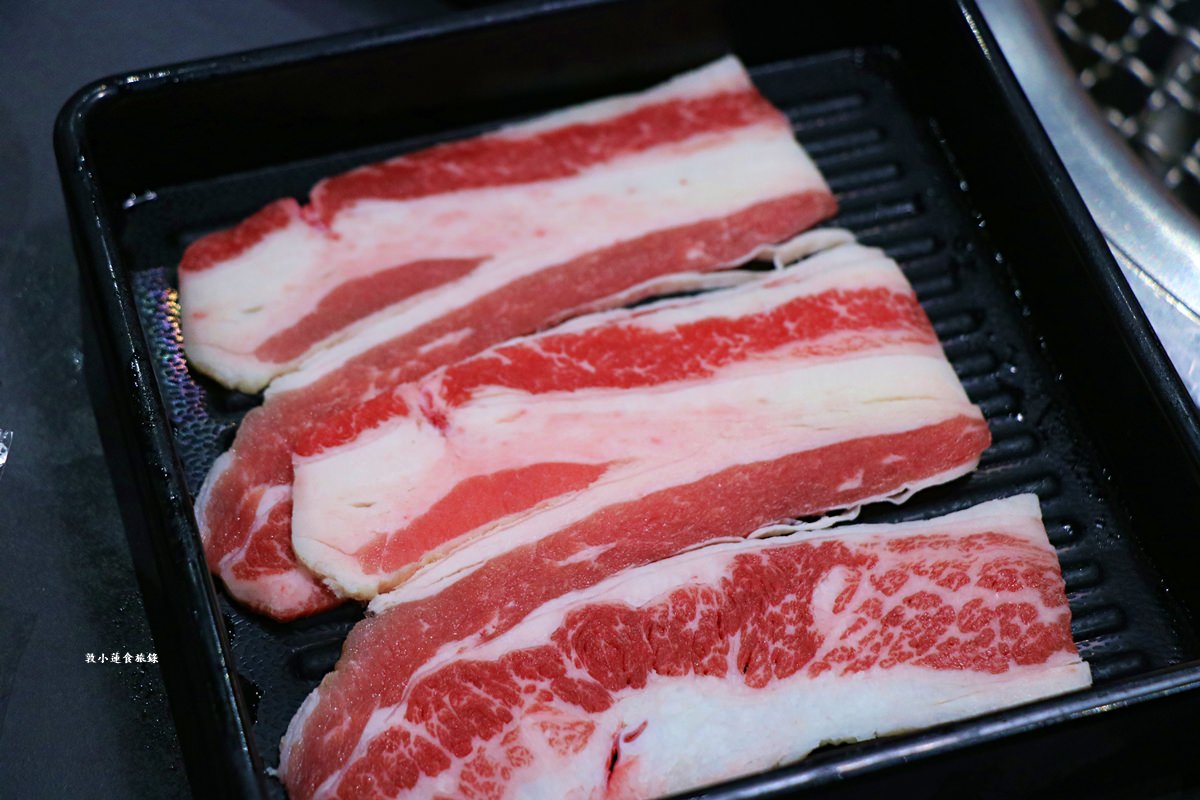 小琉球雀爾思燒肉Cheers Beer & Barbecue‧小琉球室內最大無煙燒肉店,海鮮、鮮蝦、牛肉、生蚵無限量供應吃到飽 - 第33張圖