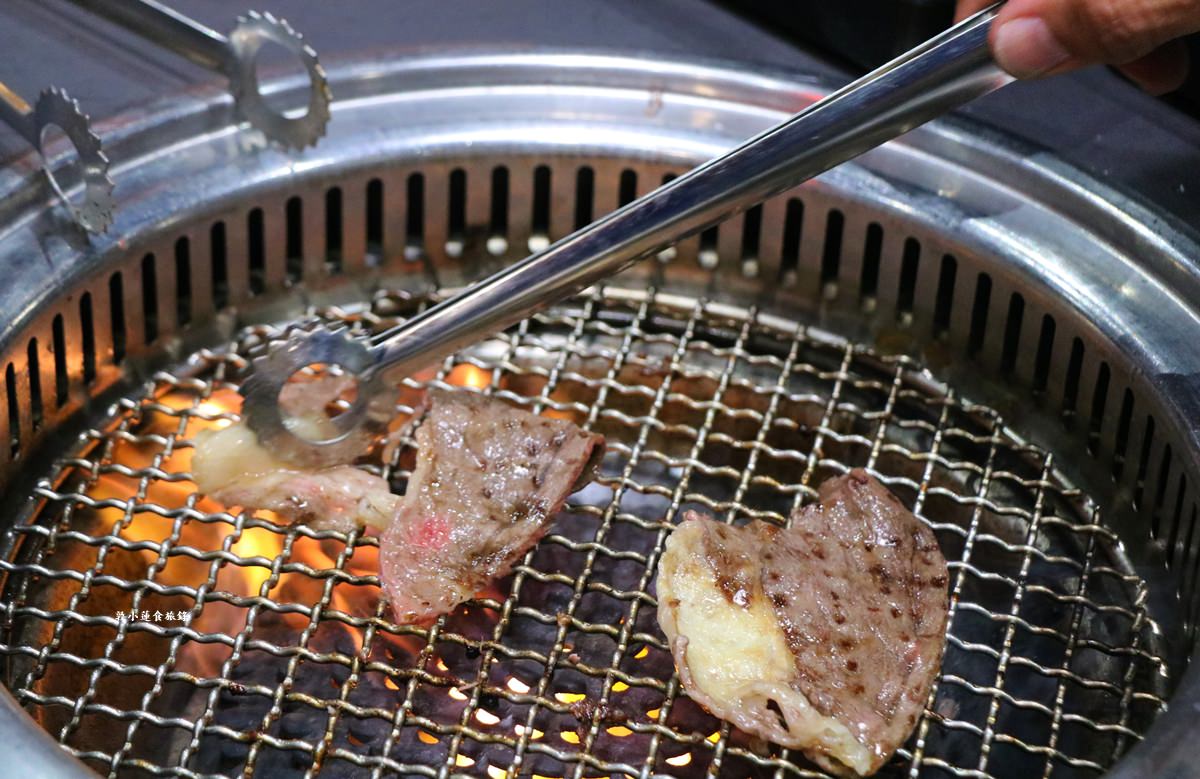小琉球雀爾思燒肉Cheers Beer & Barbecue‧小琉球室內最大無煙燒肉店,海鮮、鮮蝦、牛肉、生蚵無限量供應吃到飽 - 第37張圖