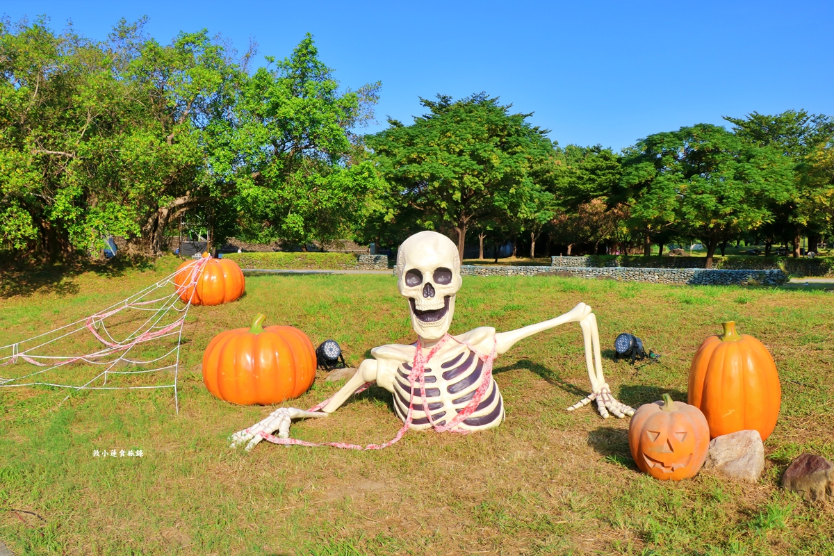 𝟐𝟎𝟐𝟓 萬聖節武營來搗蛋‧大鵬展翅不奇特,南瓜展翅才飛天!! 22 公尺巨型南瓜降臨衛武營,不給糖就搗蛋!! - 第46張圖 𝟐𝟎𝟐𝟓 萬聖節武營來搗蛋‧大鵬展翅不奇特,南瓜展翅才飛天!! 22 公尺巨型南瓜降臨衛武營,不給糖就搗蛋!!