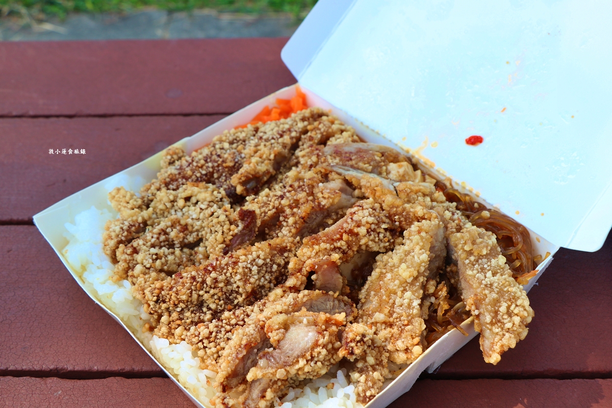 翰鼎豆乳豬‧文藻校區最夯的排隊便當,百元份量多到嚇嚇叫的豆乳豬飯!! - 第12張圖