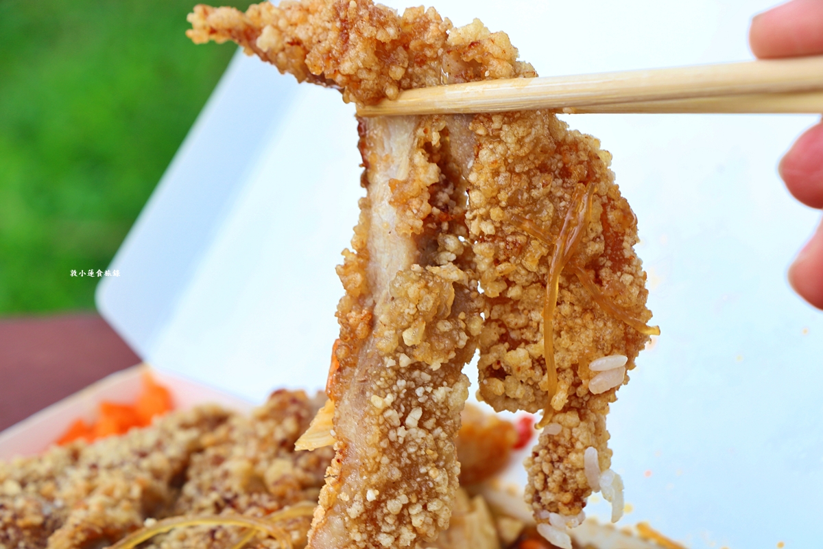 翰鼎豆乳豬‧文藻校區最夯的排隊便當,百元份量多到嚇嚇叫的豆乳豬飯!! - 第16張圖