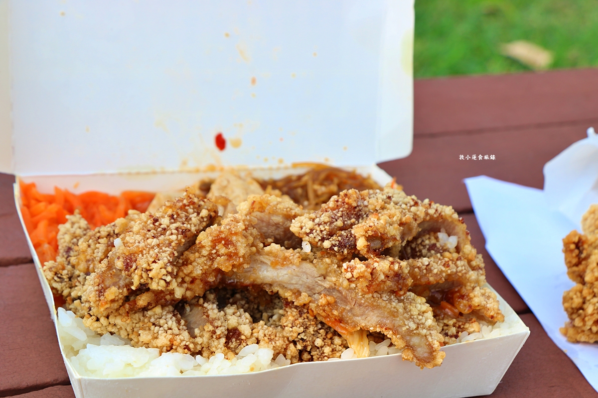 翰鼎豆乳豬‧文藻校區最夯的排隊便當,百元份量多到嚇嚇叫的豆乳豬飯!! - 第15張圖