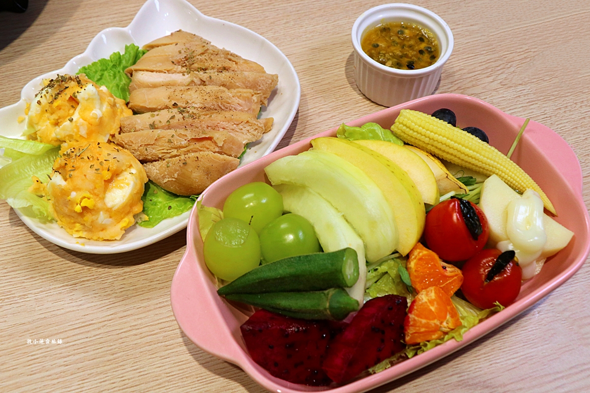 玫瑰私藏＆一日三餐‧巷弄中超低調的家庭韓式料理，不用300元就能吃到200g的龍蝦豆腐個人鍋，份量極多平價聚餐首選!!