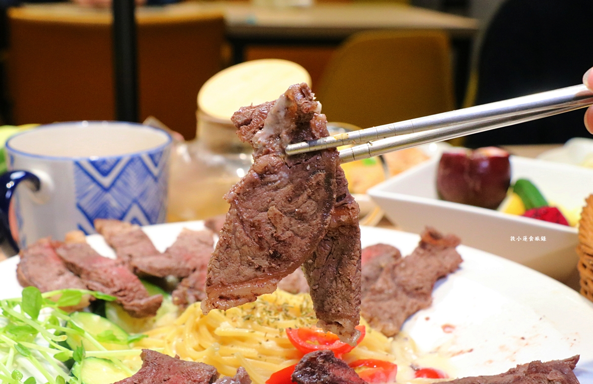 玫瑰私藏＆一日三餐‧巷弄中超低調的家庭韓式料理，不用300元就能吃到200g的龍蝦豆腐個人鍋，份量極多平價聚餐首選!!