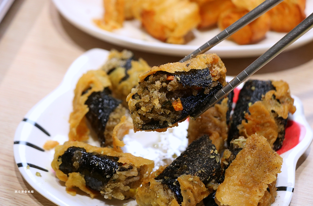 玫瑰私藏＆一日三餐‧巷弄中超低調的家庭韓式料理，不用300元就能吃到200g的龍蝦豆腐個人鍋，份量極多平價聚餐首選!!