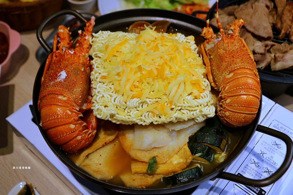 玫瑰私藏＆一日三餐‧巷弄中超低調的家庭韓式料理，不用300元就能吃到200g的龍蝦豆腐個人鍋，份量極多平價聚餐首選!!