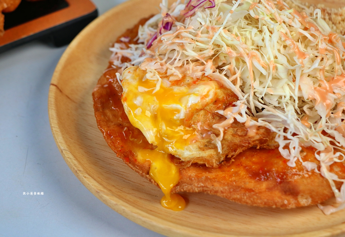 竹力亭 台南復國總店‧雞排炸蛋沙拉蔥油餅，超夯超狂排隊下午茶，在地人最推的午茶點心!!!