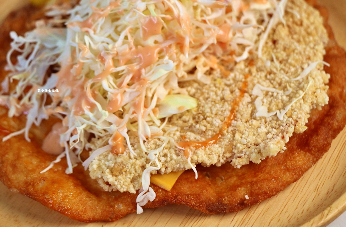 竹力亭 台南復國總店‧雞排炸蛋沙拉蔥油餅，超夯超狂排隊下午茶，在地人最推的午茶點心!!!