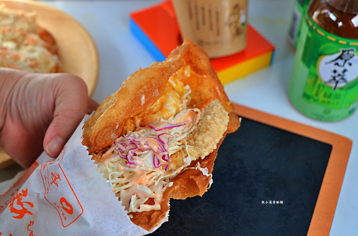 竹力亭 台南復國總店‧雞排炸蛋沙拉蔥油餅，超夯超狂排隊下午茶，在地人最推的午茶點心!!!