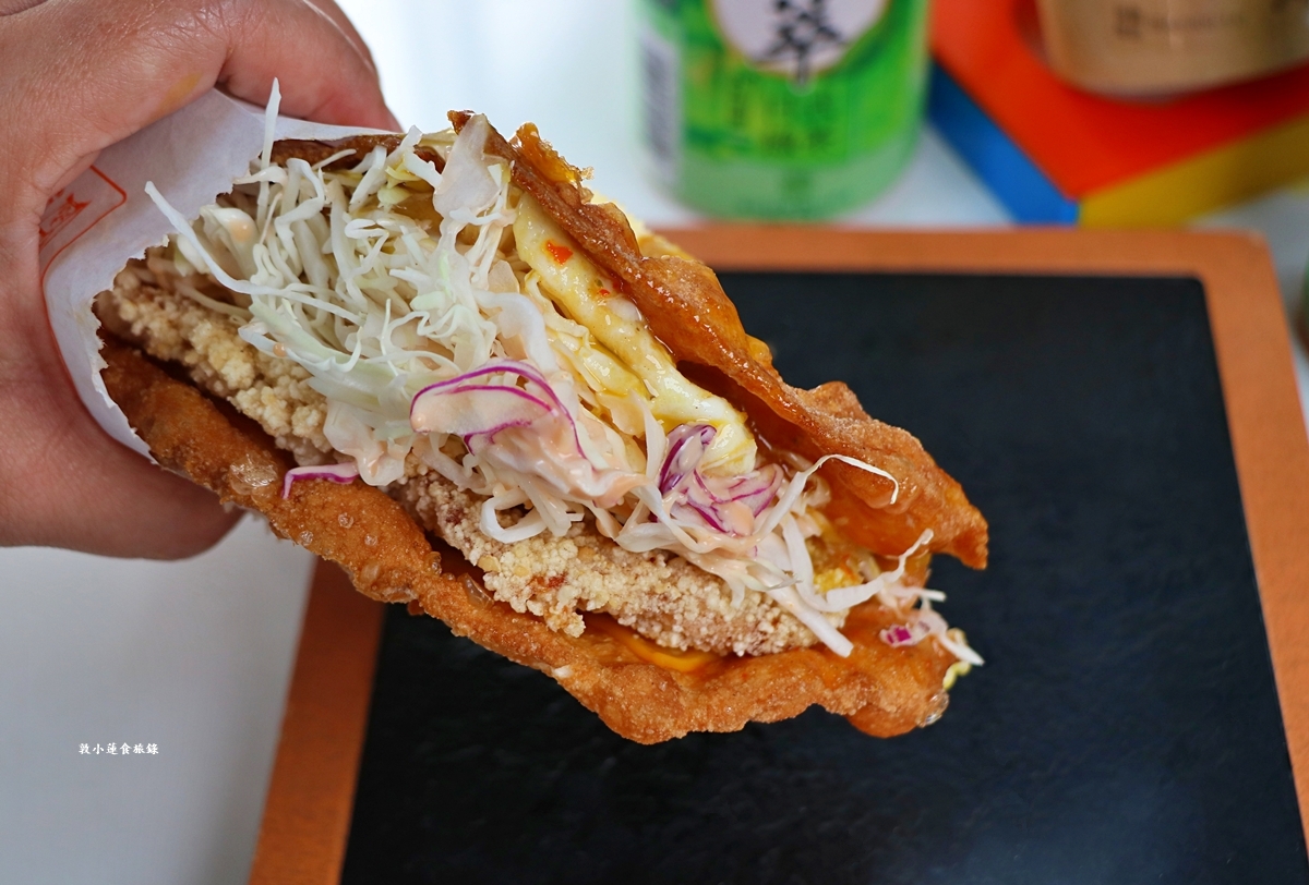 竹力亭 台南復國總店‧雞排炸蛋沙拉蔥油餅，超夯超狂排隊下午茶，在地人最推的午茶點心!!!