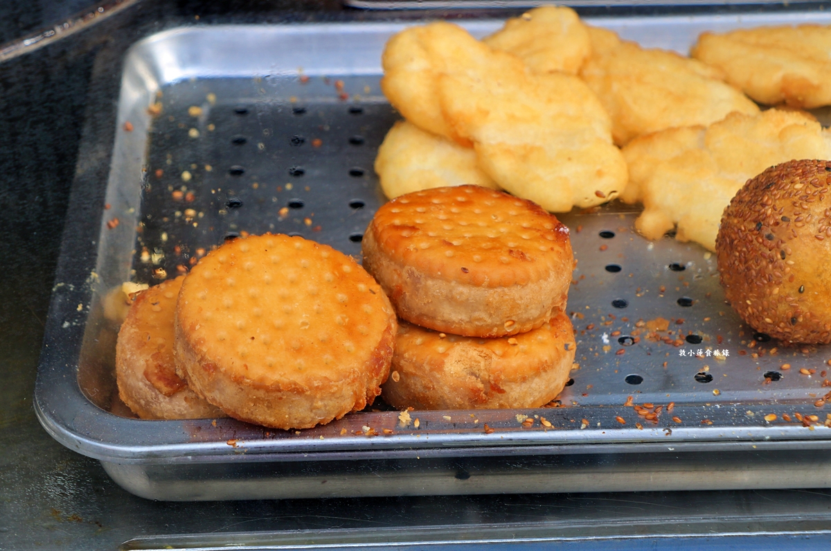 蓮池潭白糖粿芝麻球‧冬日限定 30年老店，一周只賣四天!!白糖粿 只要15元!!