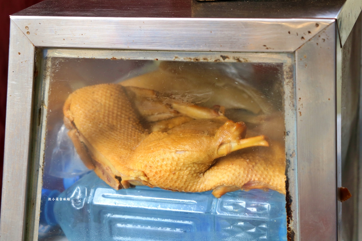 阿婆意麵‧師大公園旁的六十年炒麵攤,古早味的炒意麵酸甜口感,銅板美食物超所值!! - 第6張圖 阿婆意麵‧師大公園旁的六十年炒麵攤,古早味的炒意麵酸甜口感,銅板美食物超所值!!