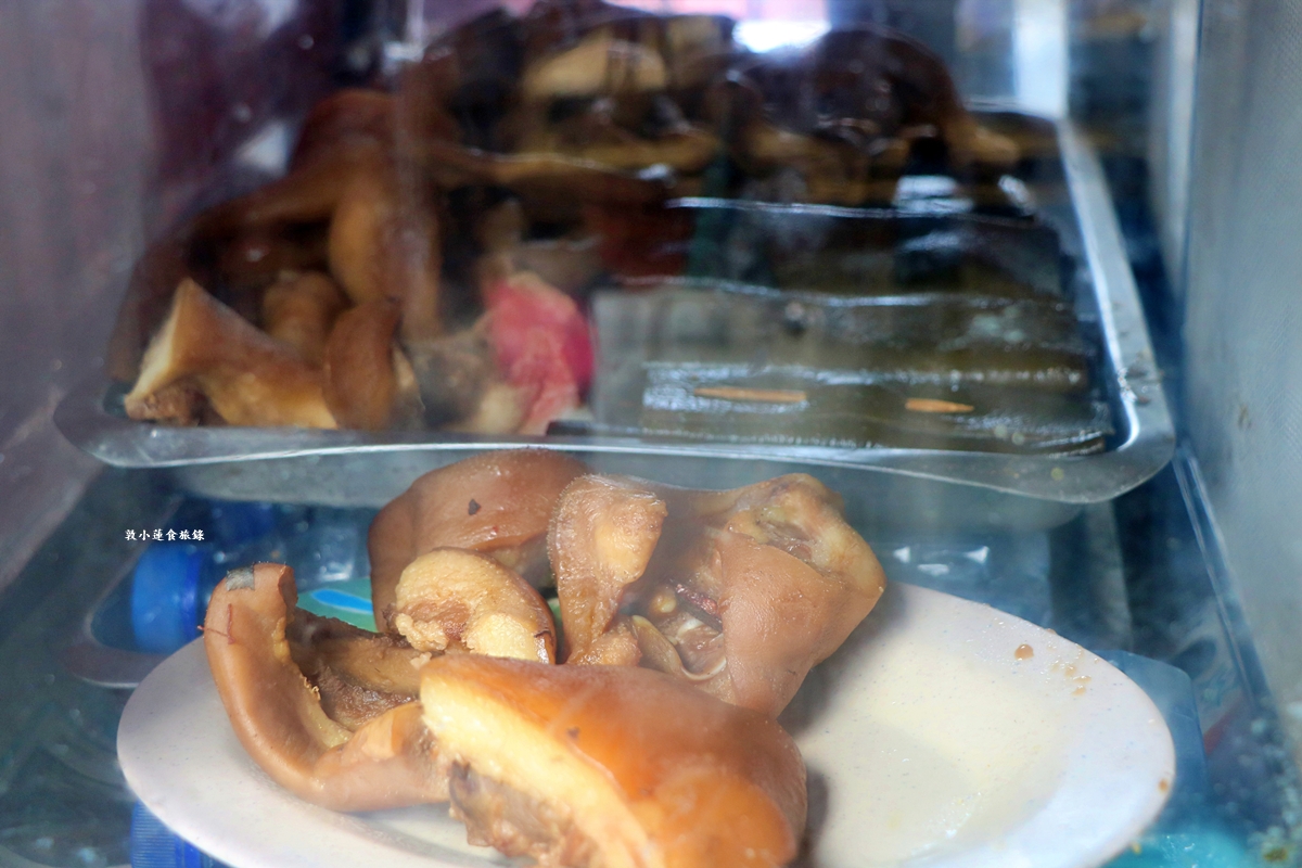 阿婆意麵‧師大公園旁的六十年炒麵攤,古早味的炒意麵酸甜口感,銅板美食物超所值!! - 第5張圖 阿婆意麵‧師大公園旁的六十年炒麵攤,古早味的炒意麵酸甜口感,銅板美食物超所值!!