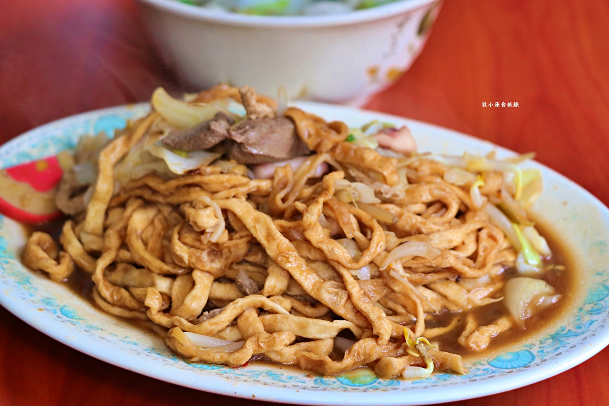 阿婆意麵‧師大公園旁的六十年炒麵攤,古早味的炒意麵酸甜口感,銅板美食物超所值!! - 第10張圖 阿婆意麵‧師大公園旁的六十年炒麵攤,古早味的炒意麵酸甜口感,銅板美食物超所值!!