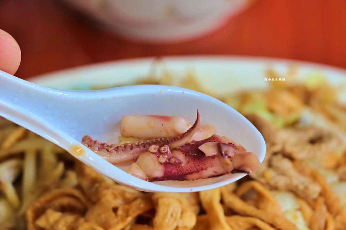 阿婆意麵‧師大公園旁的六十年炒麵攤,古早味的炒意麵酸甜口感,銅板美食物超所值!! - 第12張圖 阿婆意麵‧師大公園旁的六十年炒麵攤,古早味的炒意麵酸甜口感,銅板美食物超所值!!