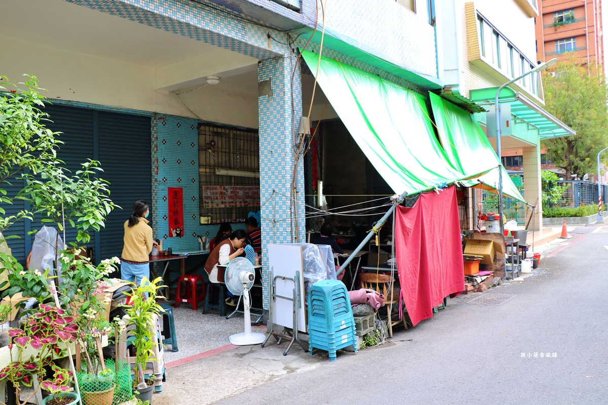 阿婆意麵‧師大公園旁的六十年炒麵攤,古早味的炒意麵酸甜口感,銅板美食物超所值!! - 第2張圖 阿婆意麵‧師大公園旁的六十年炒麵攤,古早味的炒意麵酸甜口感,銅板美食物超所值!!