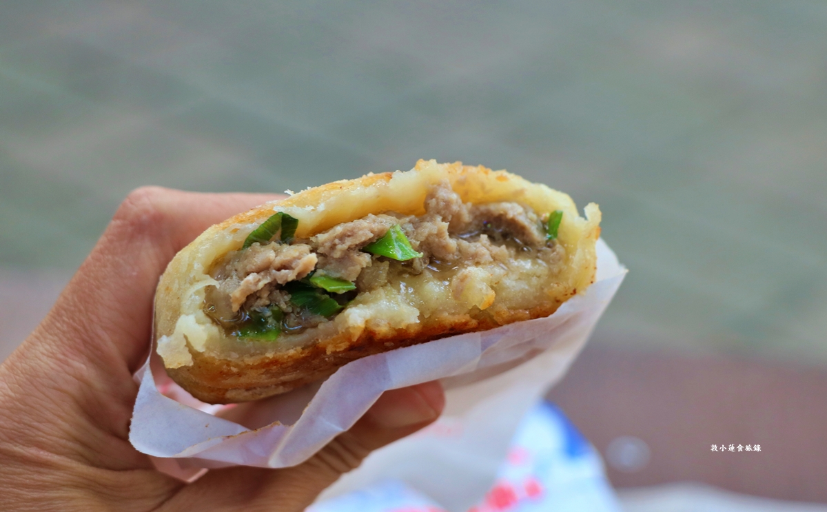 壽昌路無名餡餅/蔥油餅/韭菜盒‧三十年手工餡餅攤車,在地人最推薦的台式下午茶 - 第12張圖 壽昌路無名餡餅/蔥油餅/韭菜盒‧三十年手工餡餅攤車,在地人最推薦的台式下午茶