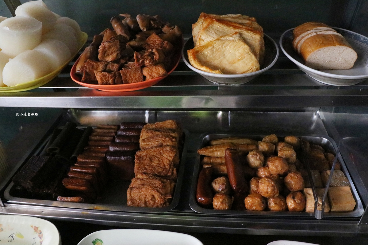 樂融素食‧巷口素食初一、十五新選擇，當歸湯滿滿一碗用料實在，還有素肉排便當!!