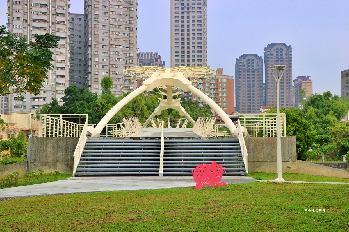 盤花公園‧榮獲2025年城市工程品質金質獎，愛河之心與中都濕地之間，全臺獨一無二盤花公園!!!