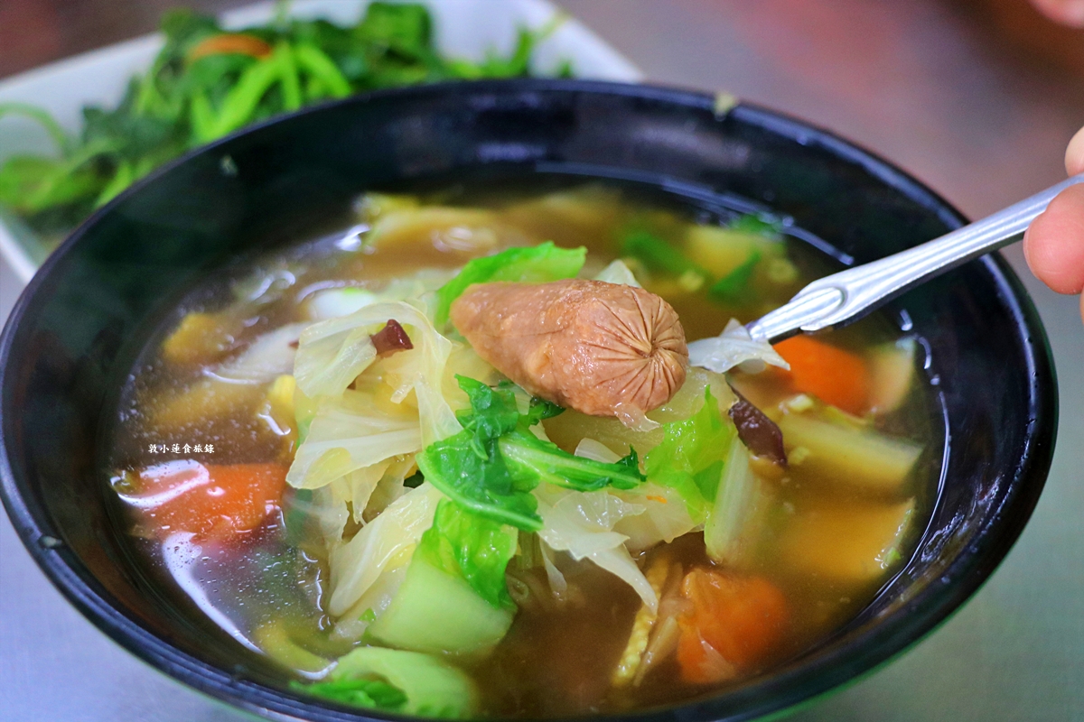 素然起勁記膳堂‧仁武最受歡迎的素食店，CP值超高現點現做，推薦炒麵!!