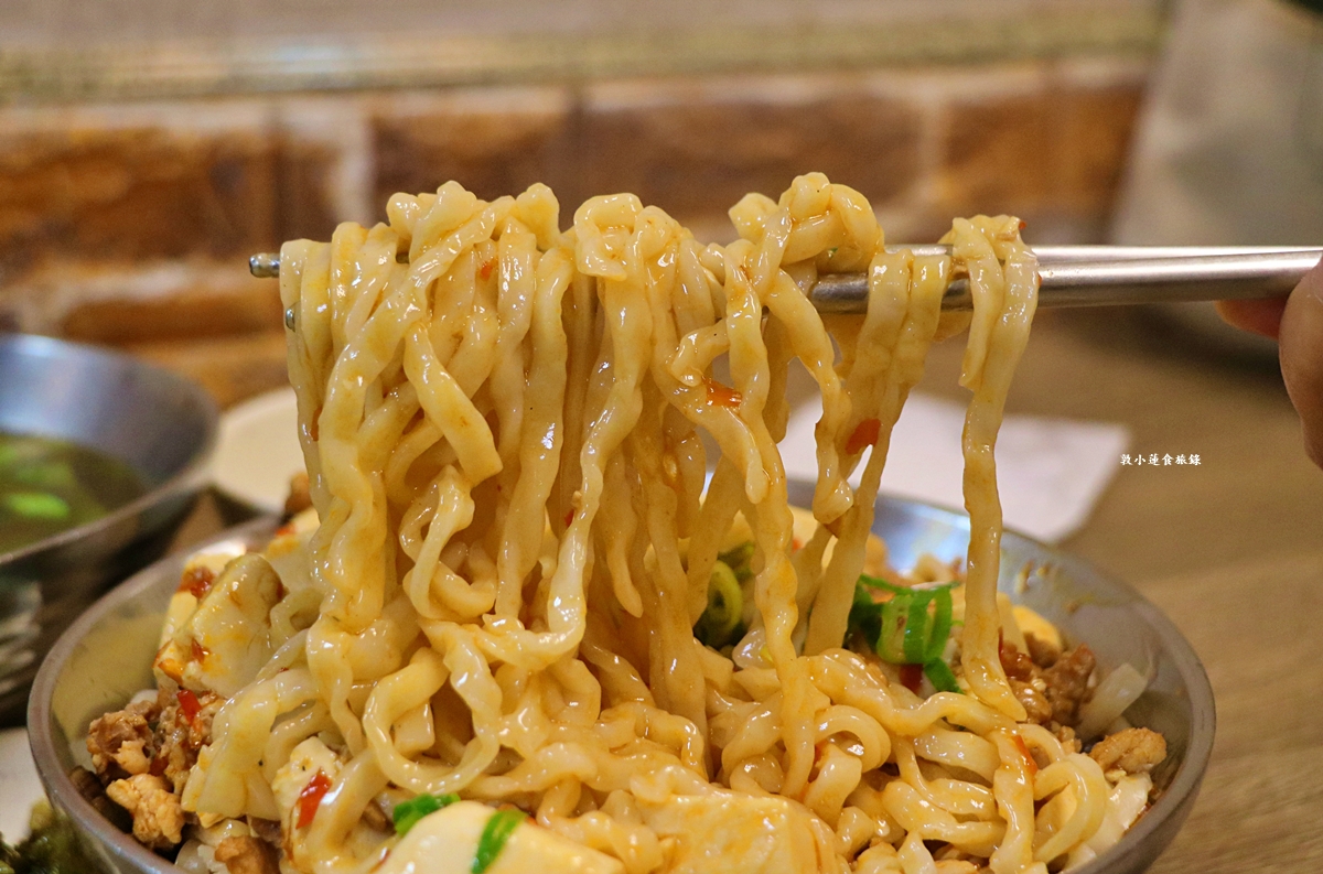 南翔麵食館‧手工麵Q彈大食量者的最愛,推薦麻婆豆腐麵!! - 第16張圖 南翔麵食館‧手工麵Q彈大食量者的最愛,推薦麻婆豆腐麵!!